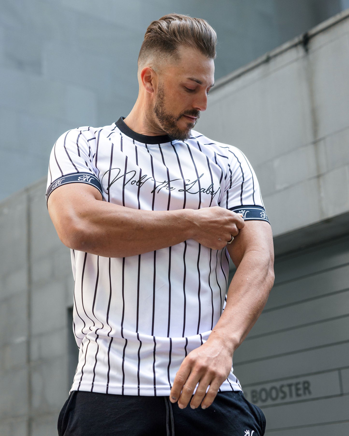 SIGNATURE VERTICAL STRIPE TEE V2